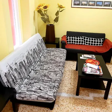 Centralstationhouse Bed and Breakfast Νάπολη