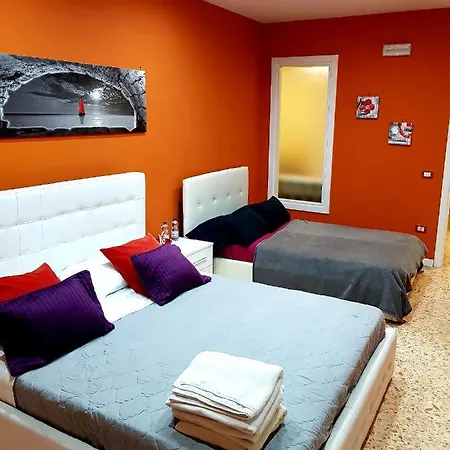 Centralstationhouse Bed and Breakfast